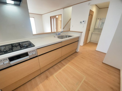 【キッチン】 | 南城市佐敷新開1番（全3棟）C号棟 | ※同仕様写真です