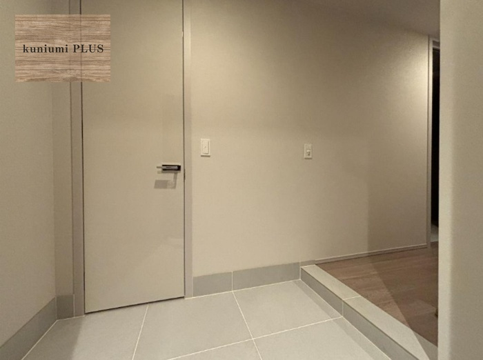 シエリアタワー大阪堀江の玄関