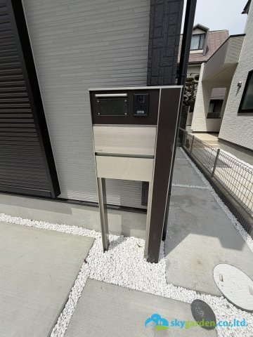平塚市達上ヶ丘　新築戸建　全2棟1号棟の玄関