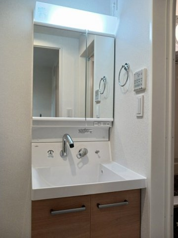 スアヴィス横須賀中央の洗面所|スペースが確保できる洗面所です