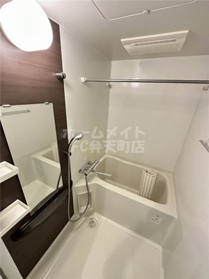 【浴室】 | エステムコート難波WEST-SIDEⅡベイフレックス | 落ち着いた空間のお風呂です