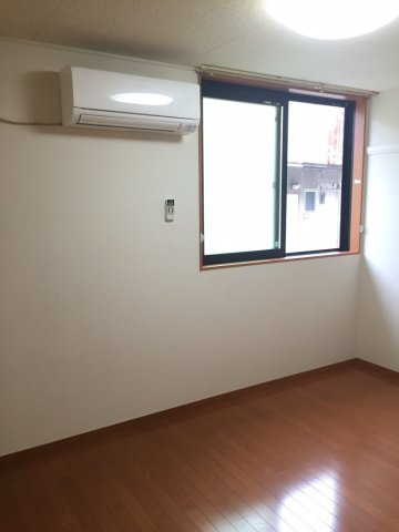 レオパレスダイヤモンドマーシュの居間・リビング|ゆったり過ごせるリビングです