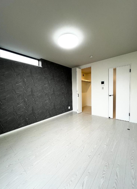 大阪府茨木市豊川　「2025年築アパート」　「満室稼働中」　「豊川駅徒歩約7分」の洋室