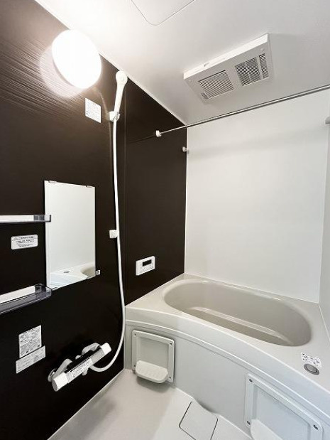 大阪府茨木市豊川　「2025年築アパート」　「満室稼働中」　「豊川駅徒歩約7分」の浴室