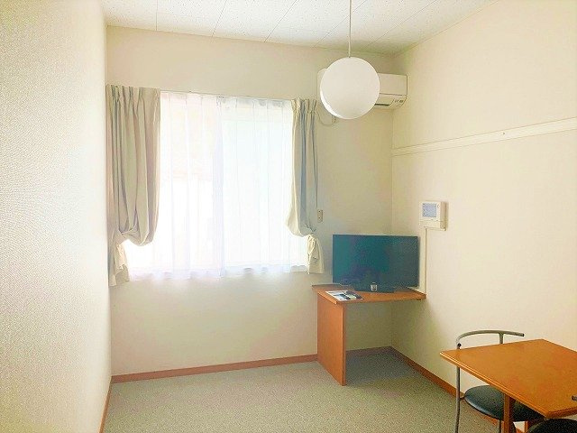 レオパレスサンリバーの居間・リビング|2階のお部屋です。