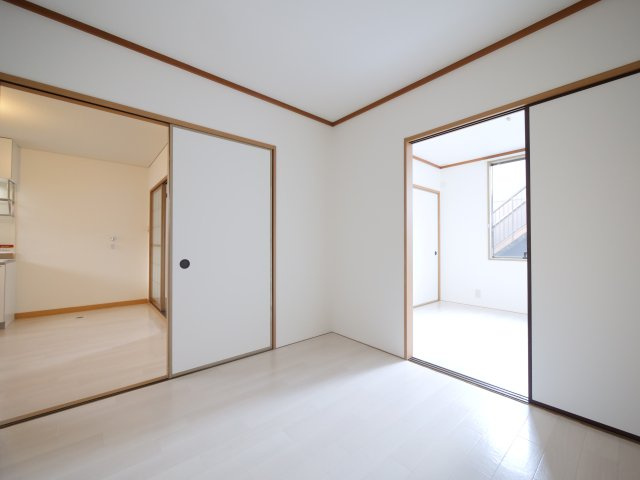 メゾン河合Ａ棟の洋室|※写真は別の部屋のものです。