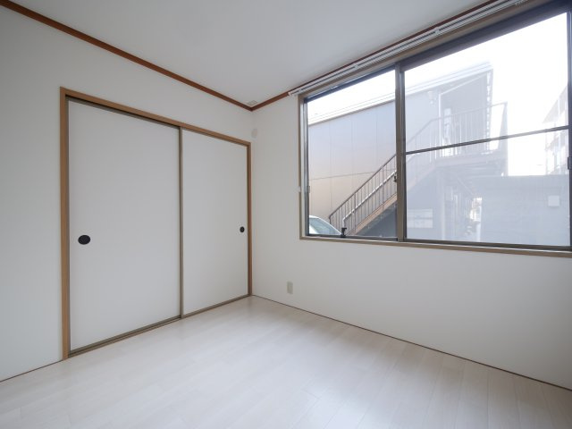 メゾン河合Ａ棟の洋室|※写真は別の部屋のものです。