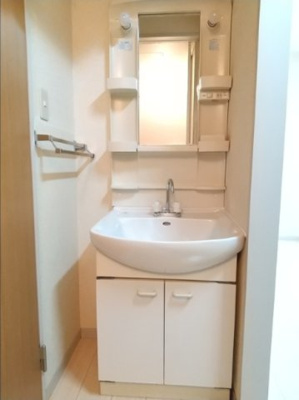 【洗面所】 | フローラルヒカリ | 同間取り別部屋写真です。