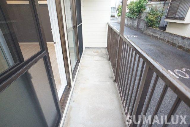 熊本市東区戸島３丁目のアパートのバルコニー