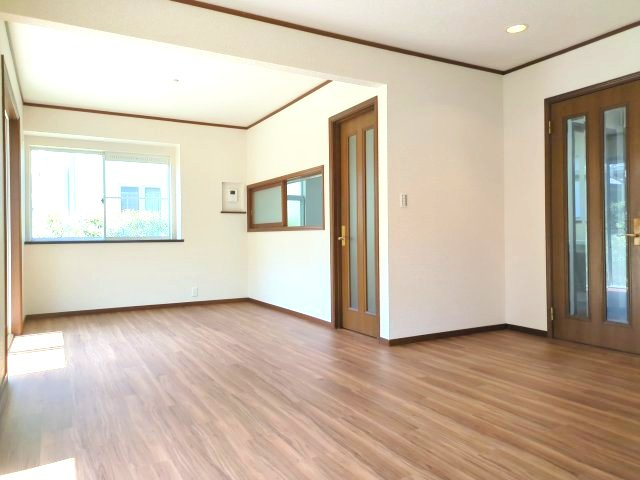 【居間・リビング】 | 大網白里市みずほ台３丁目　中古戸建