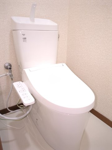 【トイレ】 | 大網白里市みずほ台３丁目　中古戸建 | 1階