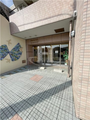 【エントランス】 | ナカムラビルヂング | 毎日通るエントランスはこのようになっています