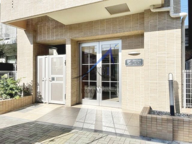 スカイコート初台のエントランス|エントランスです。