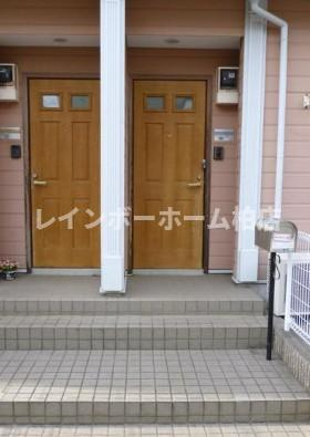 仲介手数料（賃料の1.10ヵ月）の50％OFF対象物件！のエントランス