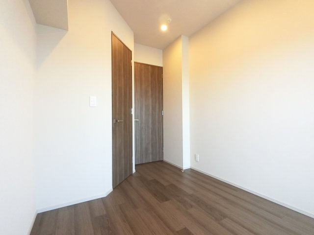 ザ・パークハビオ行徳駅前の洋室