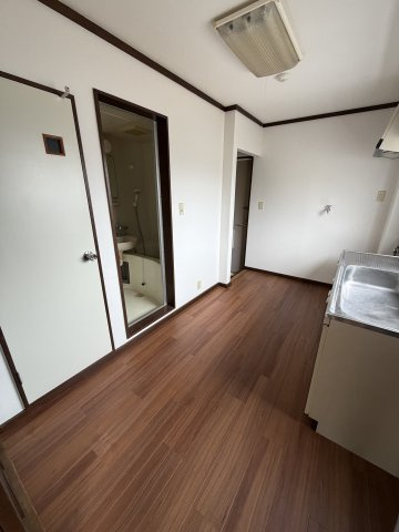 横須賀市野比１丁目の賃貸マンションの居間・リビング