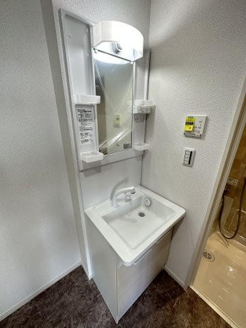 ベイルーム北久里浜の独立洗面台
