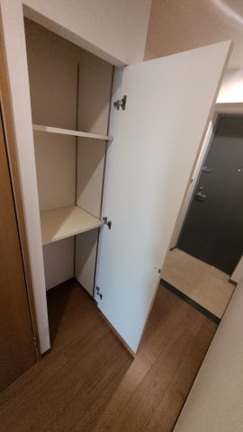 スカイコーポ鴨居の収納