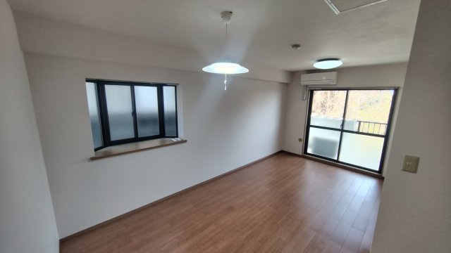 スカイコーポ鴨居の居間・リビング