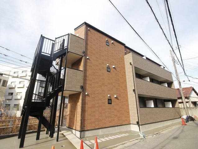 横須賀市根岸町２丁目のアパート