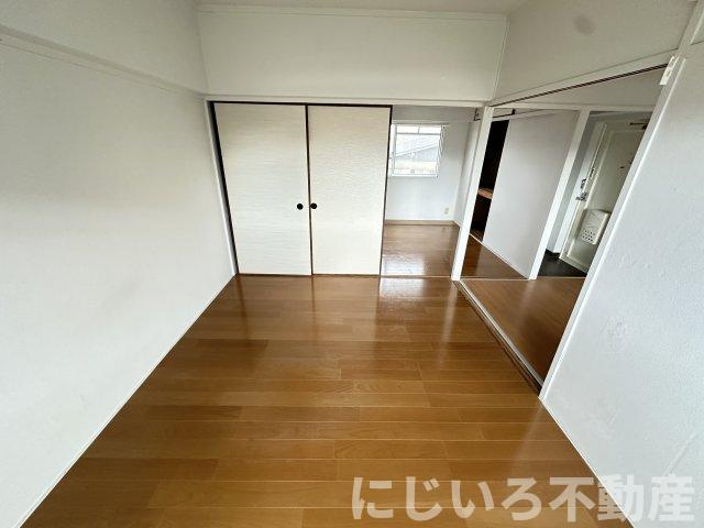 ヴィラナリー横見Ⅱの寝室