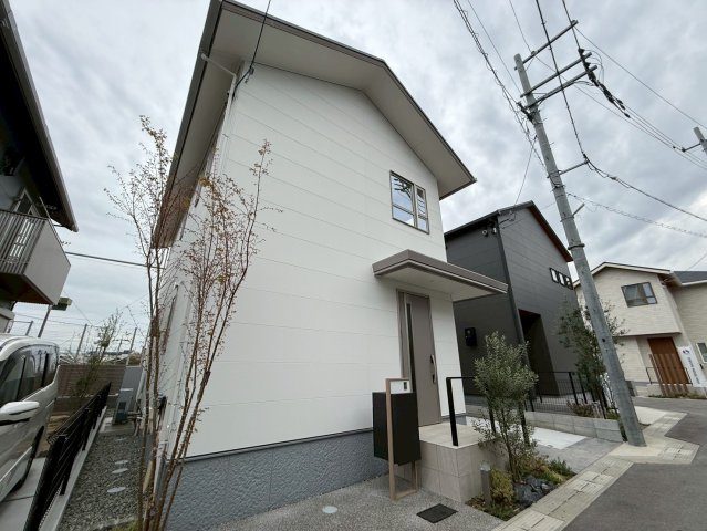 SEKISUIHOUSE noie　箕面萱野3号地の外観