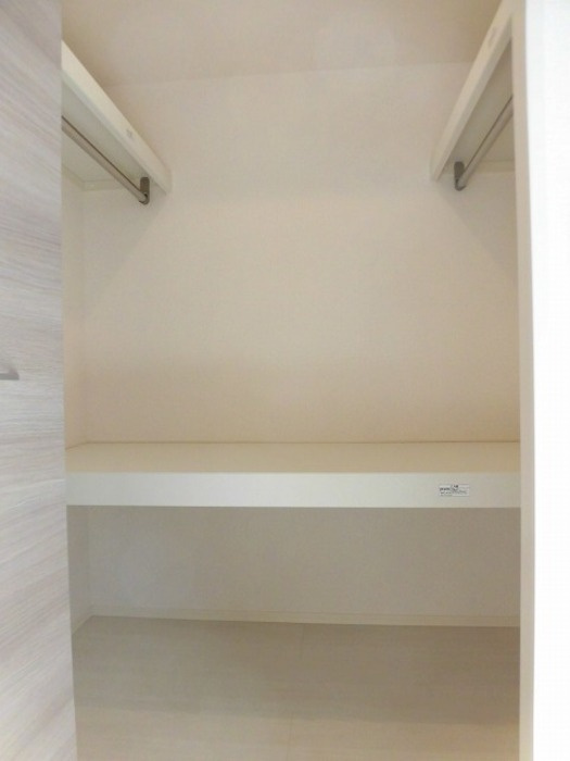 セキュレア須屋 B棟の収納