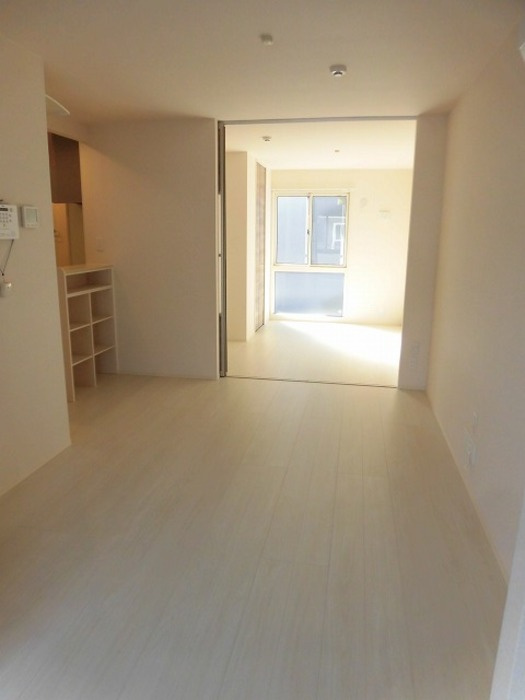 セキュレア須屋 B棟の居間・リビング