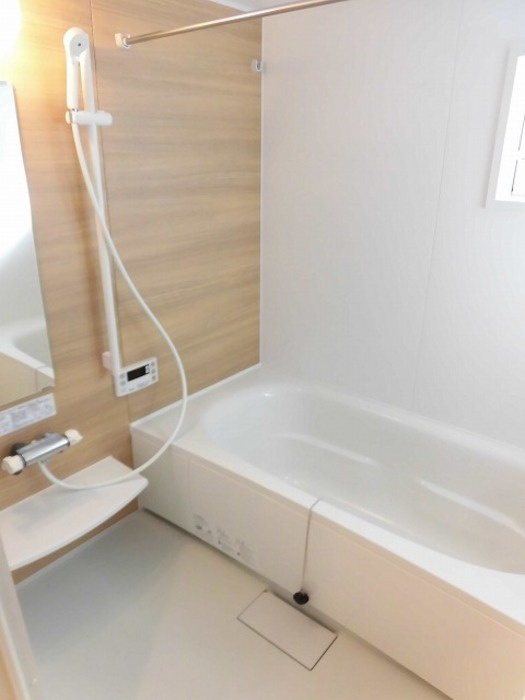 セキュレア須屋 B棟の浴室