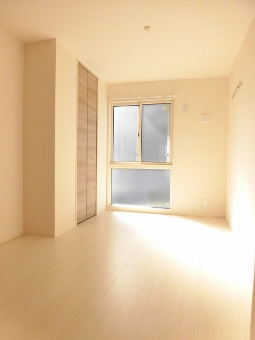 セキュレア須屋 B棟の居間・リビング