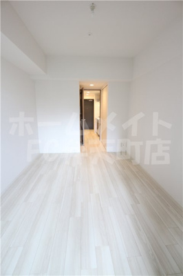 【居間・リビング】 | エスプレイスOSAKAベイシティ | ゆったり過ごせる居間です