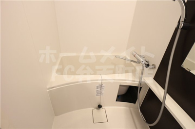 【浴室】 | エスプレイスOSAKAベイシティ | お風呂で日々の疲れを落としましょう