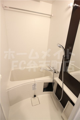 【浴室】 | エスプレイスOSAKAベイシティ | お風呂で日々の疲れを落としましょう