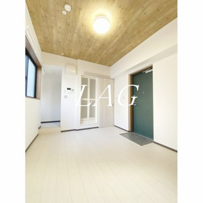 【居間・リビング】 | ジュリアス南千住 | 洋室のお部屋です。