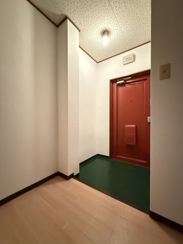 マンションいずみの玄関