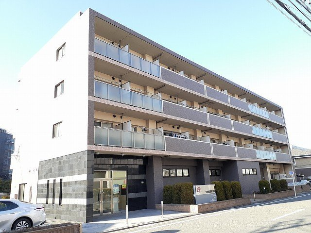 Ｍ・Ｄ　ＣＲＥＳＴ