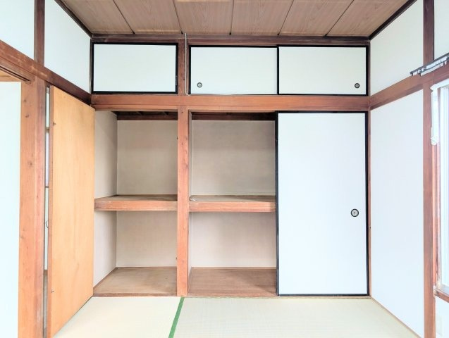 鈴木荘の内装