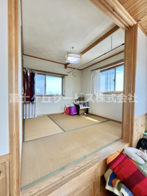 【和室】 | 磐田市福田　中古住宅 | 寝室に隣接する和室4.5帖