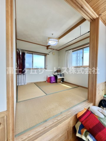 【和室】 | 磐田市福田　中古住宅 | 寝室に隣接する和室4.5帖