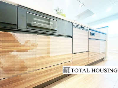 【キッチン】 | リブウェル南郷 | キッチンワークしながら大切な家族との会話を楽しむ。家族のコミュニケーションが生まれるキッチンです♪