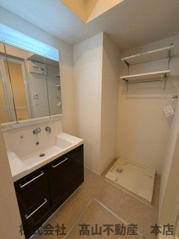 福津市津屋崎５丁目のアパートの洗面所