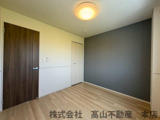 福津市津屋崎５丁目のアパートの洋室