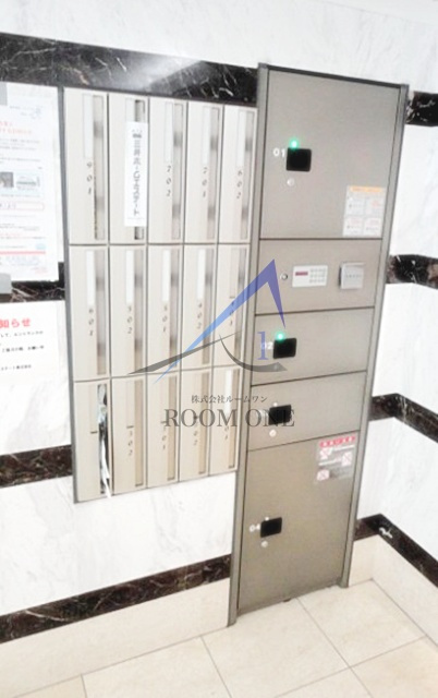 プルナス入谷のその他共用部分|宅配ボックスです。