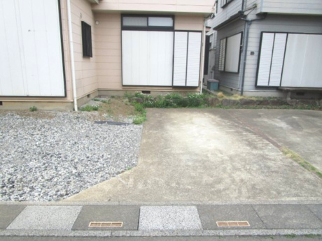 北本市中丸　中古戸建の駐車場