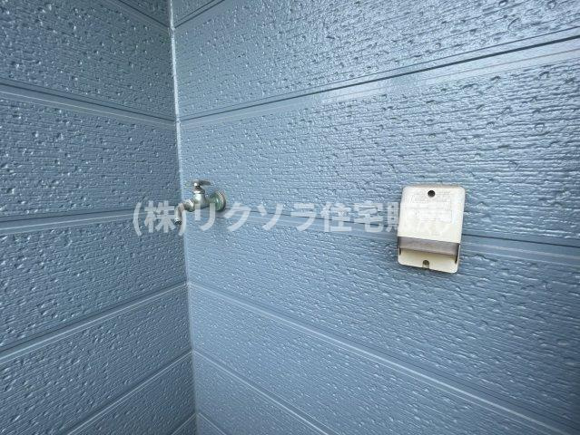 灰塚4丁目　中古一戸建ての設備|屋外電源・水栓
■物件内覧・資金計画相談・住宅ローン相談、リフォーム相談、お問合せ受付中■
※当日・翌日のご内覧、ご相談はお電話でのお問合せがスムーズです！