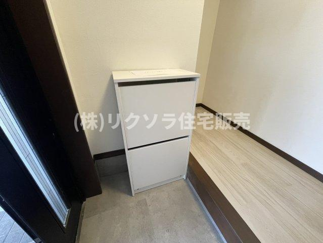 灰塚4丁目　中古一戸建ての収納|シューズボックス
■物件内覧・資金計画相談・住宅ローン相談、リフォーム相談、お問合せ受付中■
※当日・翌日のご内覧、ご相談はお電話でのお問合せがスムーズです！