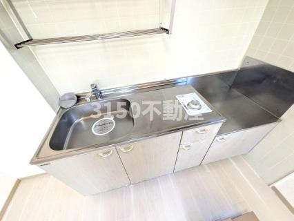 プレミールカドマのキッチン