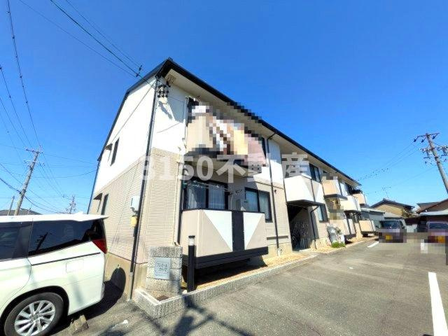 プレミールカドマの外観