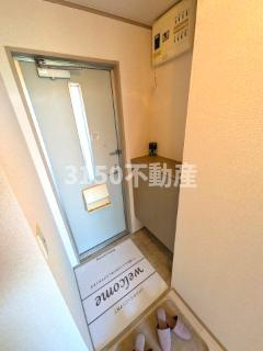 プレミールカドマの玄関