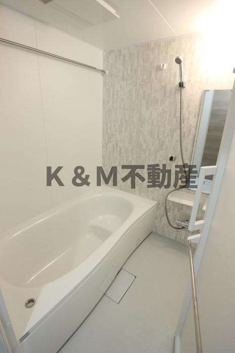 フェリスタの浴室|落ち着いた空間のお風呂です